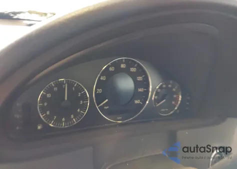 2005 Mercedes-Benz Clk 320 from USA, damaged, VIN WDBTJ65J95F153994